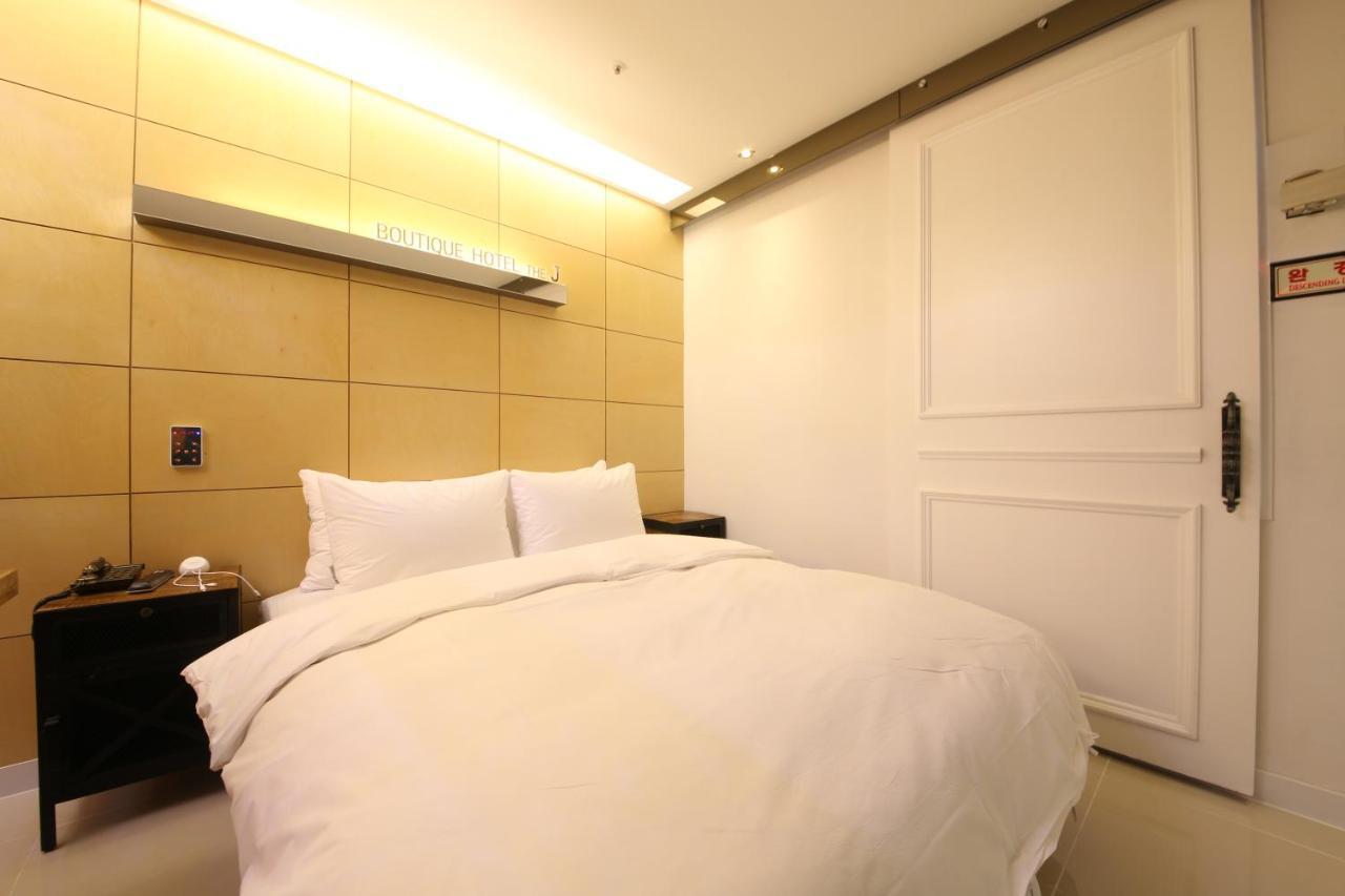 The J Hotel Daegu Exterior foto