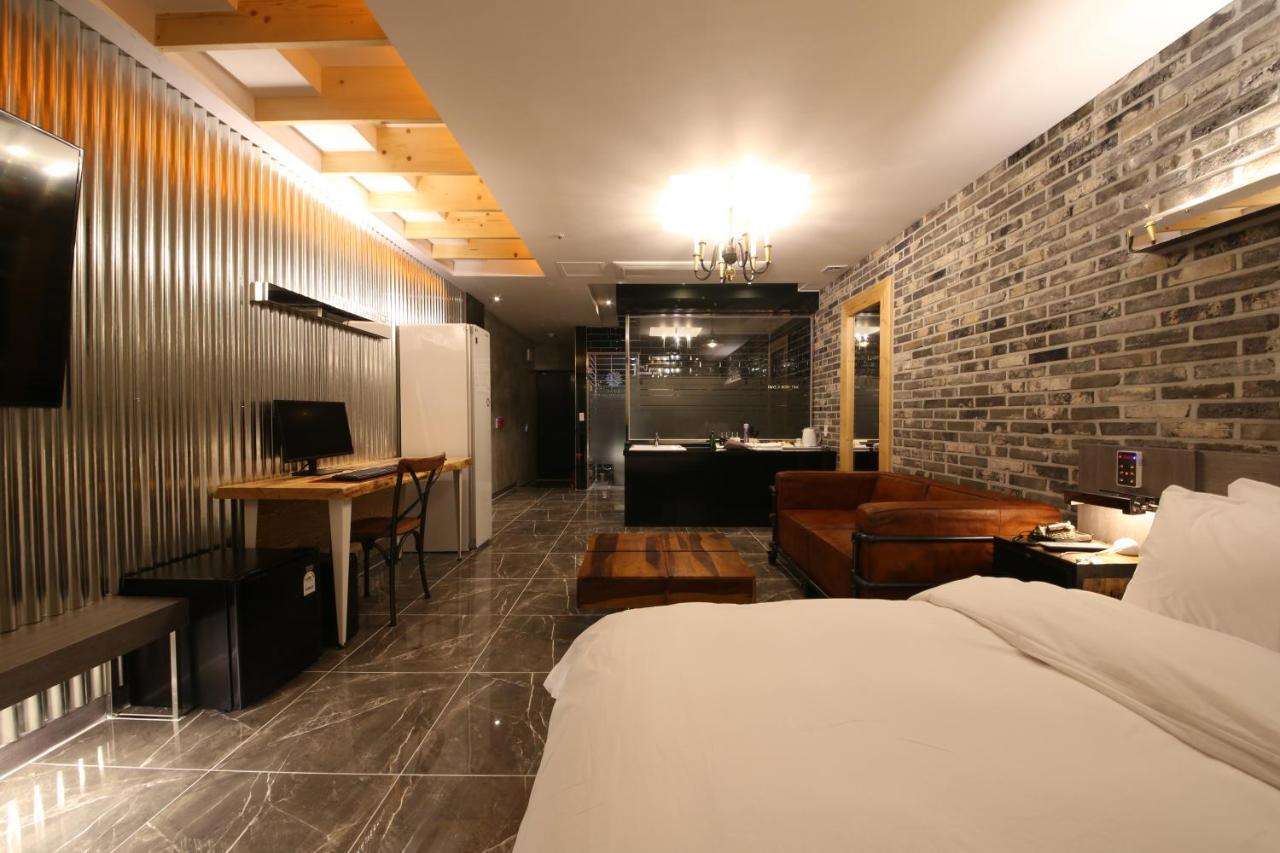 The J Hotel Daegu Exterior foto