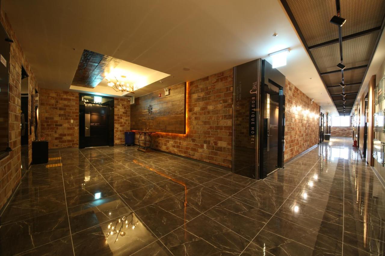 The J Hotel Daegu Exterior foto