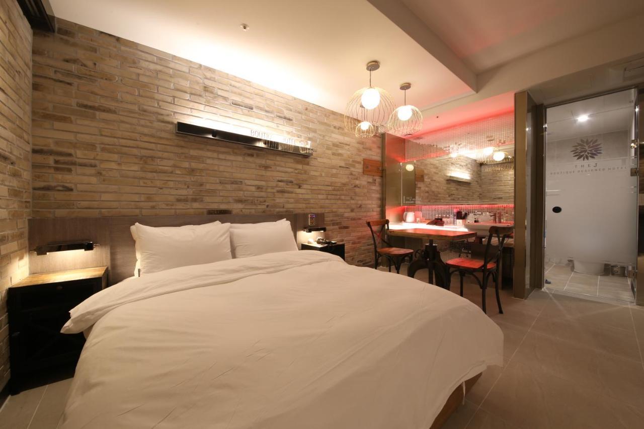The J Hotel Daegu Exterior foto