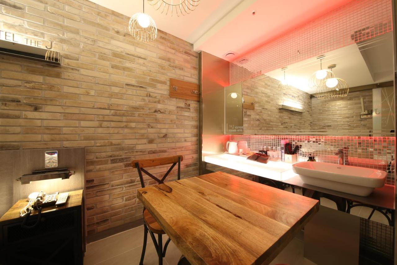 The J Hotel Daegu Exterior foto