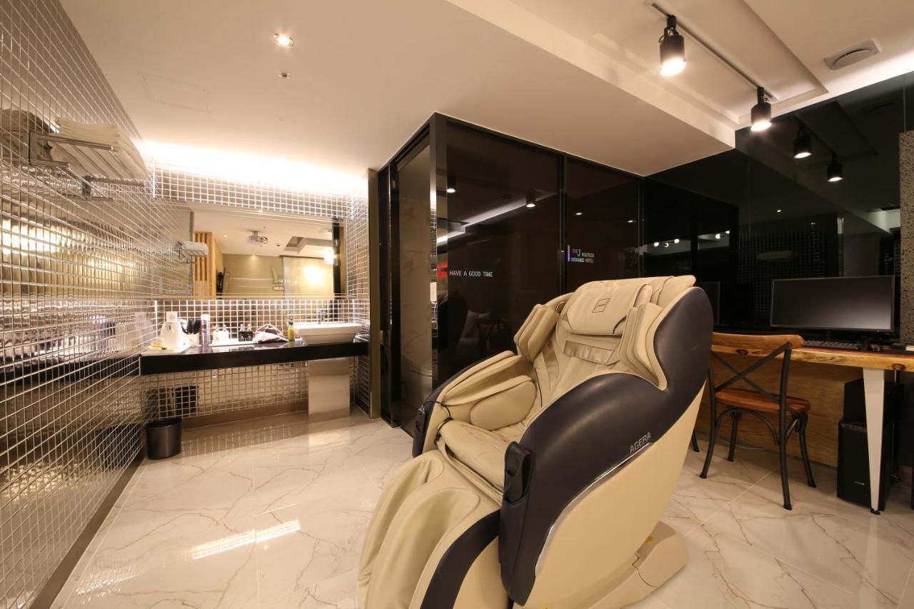 The J Hotel Daegu Exterior foto