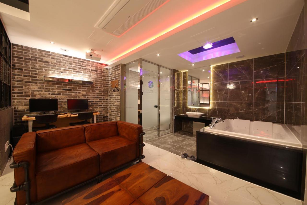 The J Hotel Daegu Exterior foto