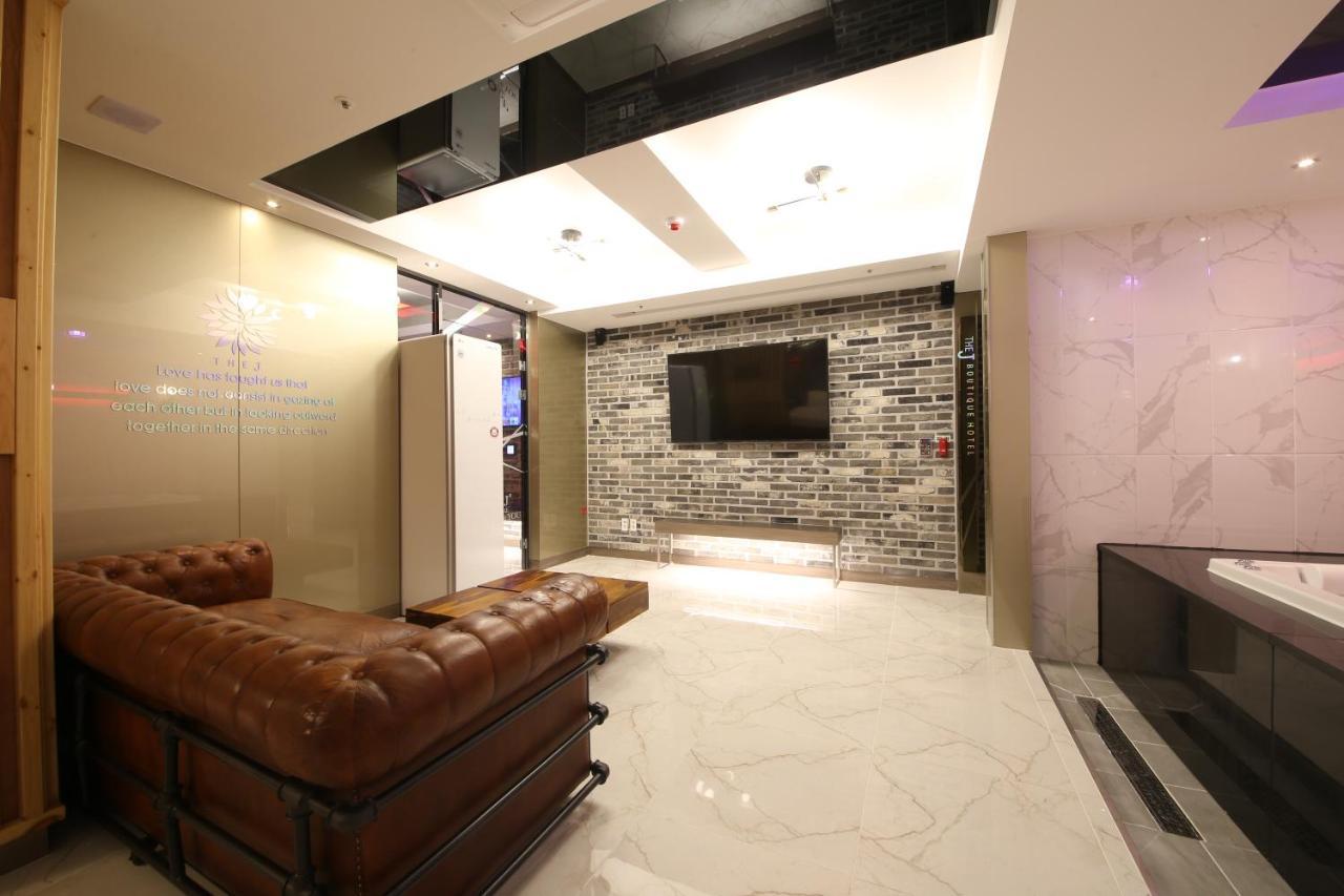 The J Hotel Daegu Exterior foto