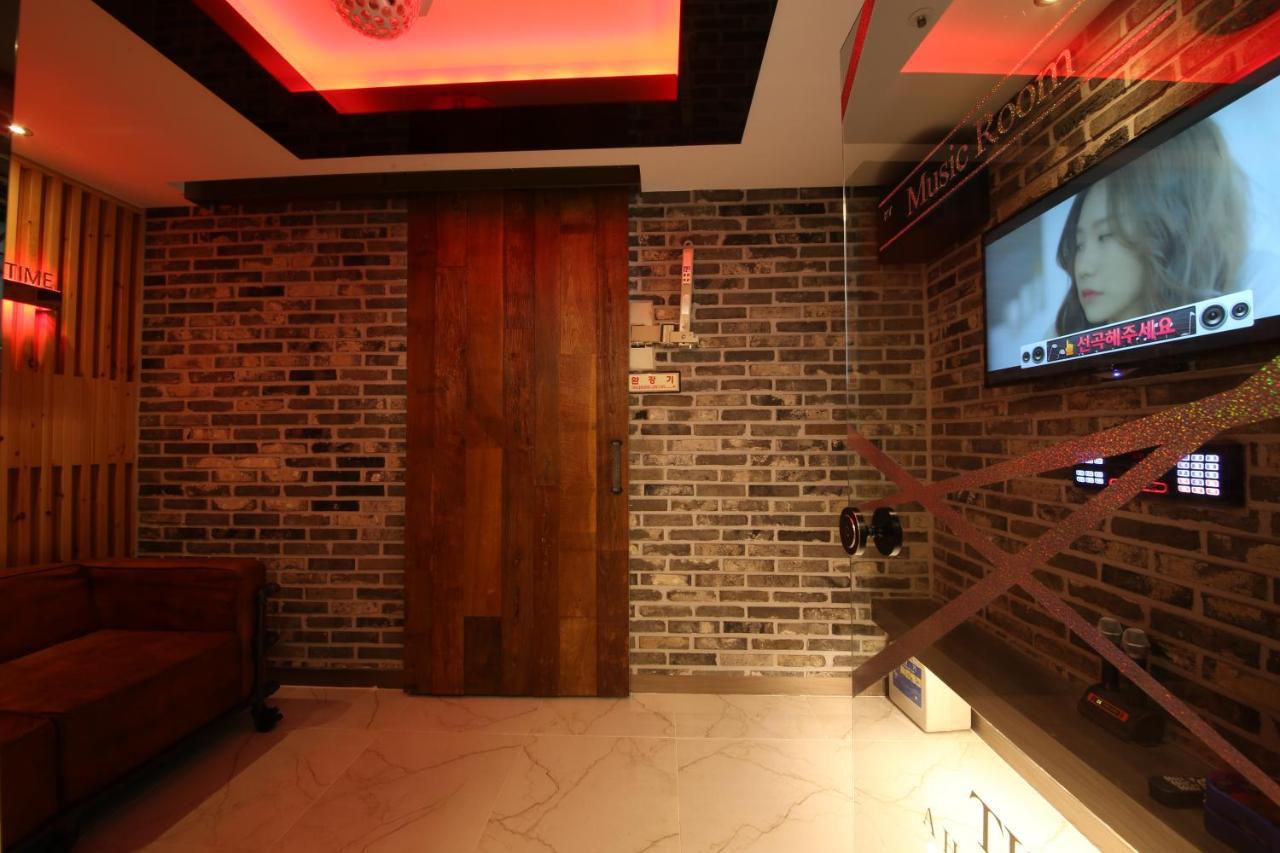 The J Hotel Daegu Exterior foto