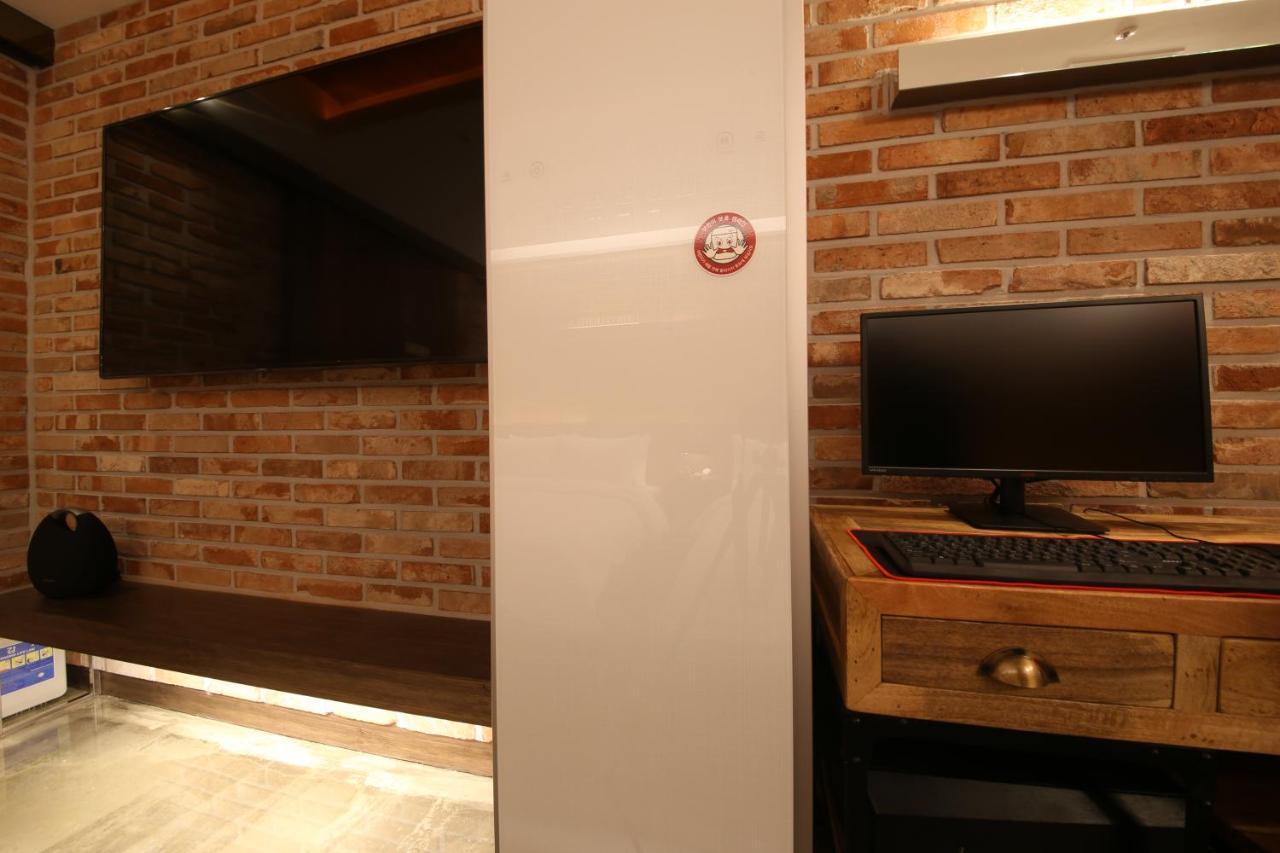The J Hotel Daegu Exterior foto