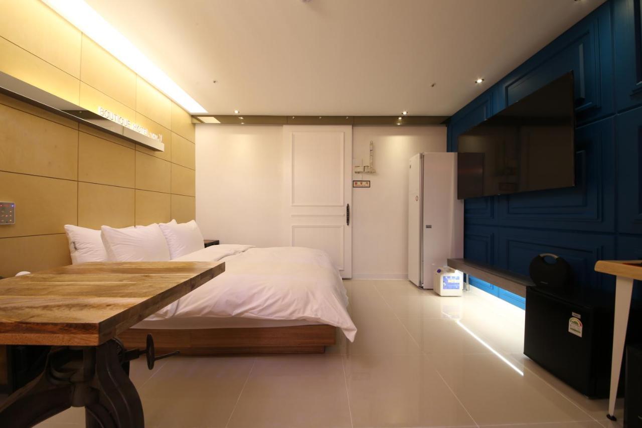 The J Hotel Daegu Exterior foto